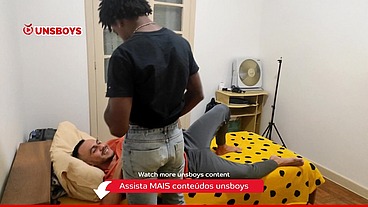 Chupando o amigo no vestiário do clube - Safados Futebol clube -