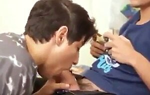 Big Cock Bareback Blowjob While Gaming
