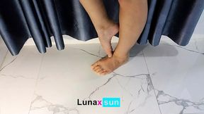 Don't Miss My Heels! Let's Cum Now, You Pervert! - Luna Daily Vlog - LunaxSun