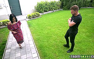 Stud making things heat up with dance lover Maria Wars