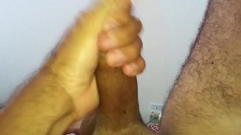 Punheta antes do trabalho...