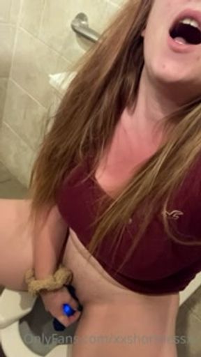 Masturbating in busy multiple stall mall bathroom