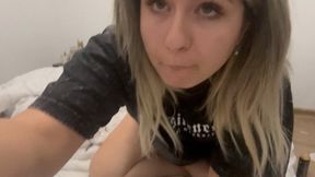 Horny 20 years old latina masturbatee