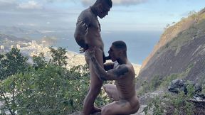 fudendo no alto do morro