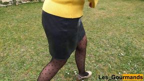 MILF in Stockings and Heels with a Leather Skirt Pee Squatting Outside Close up on Her Pierced Cunt