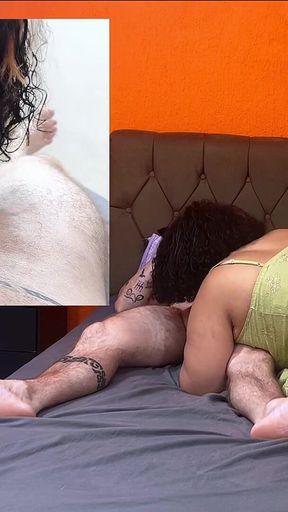 I Gave My Boy a Blowjob While He Was Looking at His Cell Phone, the Atmosphere Heated up and He Ended up Fucking My Ass