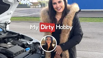 Jenny Stella enjoys getting both holes filled in rough hardcore action