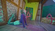 Poledance katzz aka Anuskatzz yoga stretching training tattoo girl practice flexibillity