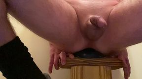 easttnguy22 cumming with huge crackstuffers goose plug