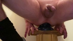 easttnguy22 cumming with huge crackstuffers goose plug