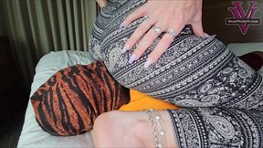 Scent worship, Facesitting, and Scissor holds for Tiger