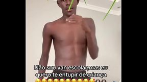 Neg&atilde_o passa a mamba negra na branquinha e deixa ela torta