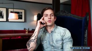 Homo muscle boy with cumshot facial from Sonnie Sole