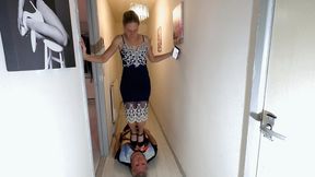 Danielle's Hallway Trample 5 (4K)