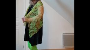 2025 03 17 Esclave F strip tease st patrick