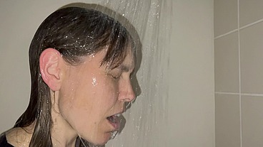 Wetlook - Wet T-shirt and knickers in the shower