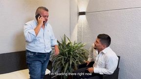 Watch curvy cheating wife Kyleiellish deepthroat & ride her man's best friend's big cock