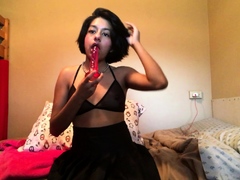 Amateur brunette ariana marie solo toying