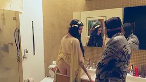 Lily Thot In Manifests At The Shitter Female-dominator For Coarse Anal Play