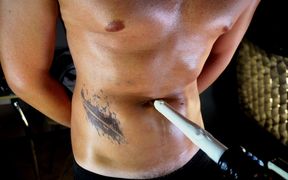 Navel Takes the Machine. From Slow Stretch to Hard Rhythm