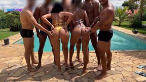 para iniciar a festinha provocamos os cornos e deixamos os machos bem a vontade...