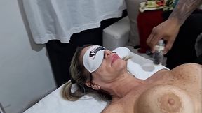 FUI NO MEU MASSOTERAPEUTA, FAZER MINHA SESS&Atilde_O SEMANAL, E ACABEI DANDO MEU C&Uacute_ PRA ELE