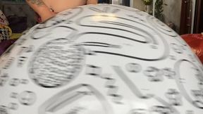 nacked looner girl mastrubate and play with big beachballs