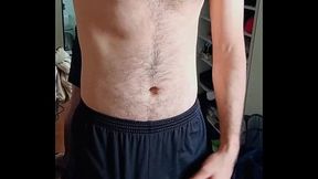 Sarrando solo na sunga.