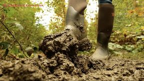 POV: Meine Gateway-Stiefel im Matsch - 4K