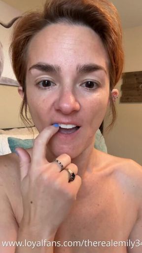 Finger brushing ASMR