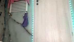 Amateur busty Ukrainian blonde does a webcam show