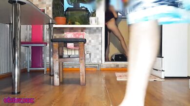 the husband was a little distracted and the wife without panties seduced a mutual friend