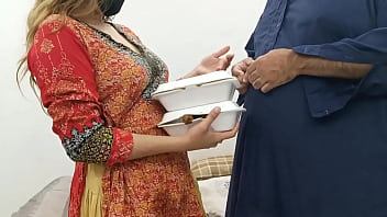 Desi Housewife Sex With Food Delivery Boy