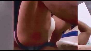 Hombre heterosexual en escena porno gay a un precio especial para promocionar su contenido er&oacute_tico gay