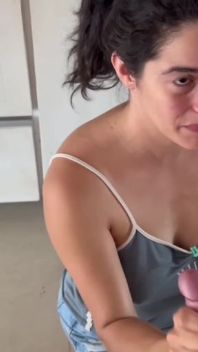 La Vecina Viene Por Sal No Tengo Entonces Le Doy...