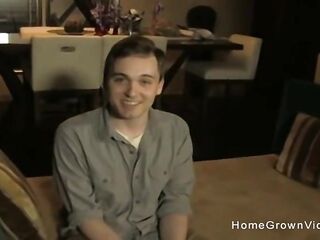 Hawt amateur granny sucking and banging a younger guy