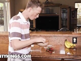 REALITY KINGS - Hawt mother I'd like to fuck Richelle Ryan Catches Jimmy Raiding Her Fridge & Gives a decision To Give Him A Bang Lesson