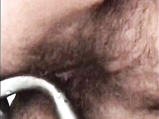 Humping faucet and bathtub edge