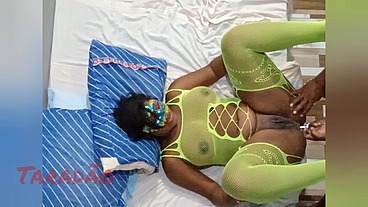 Preta do rabo guloso tomando porra pelo cu ( carnaval 2025 )