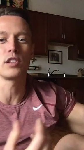 Muscle Worship Live Chat