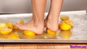 Barefoot Lemon Crushing - HD MP4