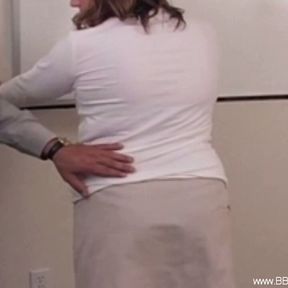 Bad Presentation So BBW Amateur Gets a Gentle Spanking