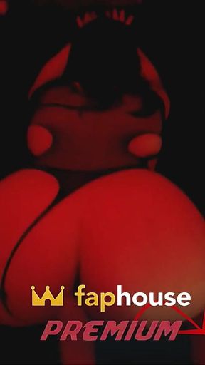Vanessinha Desi Called Me to the Red Room
