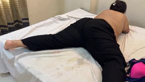 A Naked Arab Secretary with a Big Ass Gets Very Hot in Her Boss's Bed and Wants Anal Sex