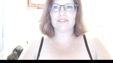 Teaser for bums and buns - full clip on fancentro