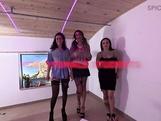 Sesso con il prof per superare l'esame: studentesse e troie su Fancentro