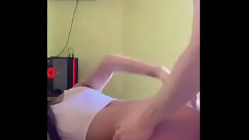 Infidelidad real. Esposa enga&ntilde_a a su esposo con el mejor amigo.