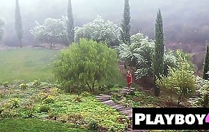 Big boobs blonde Shawn Dillon posed totally naked and exposed perfect ass