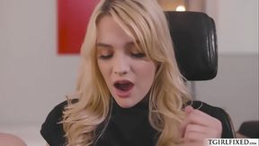 Ts Natalie Mars bangs Kenna James pussy