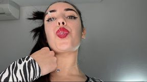 Te escupo en tu boca